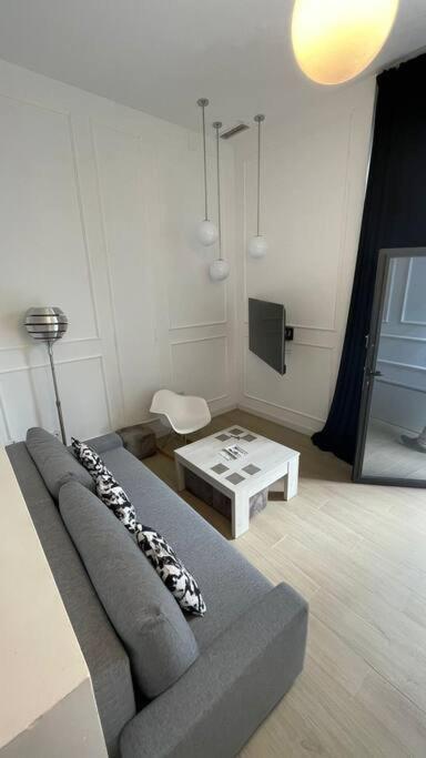 Hispalis Plaza Cristo De Burgos Apartment Seville Exterior photo